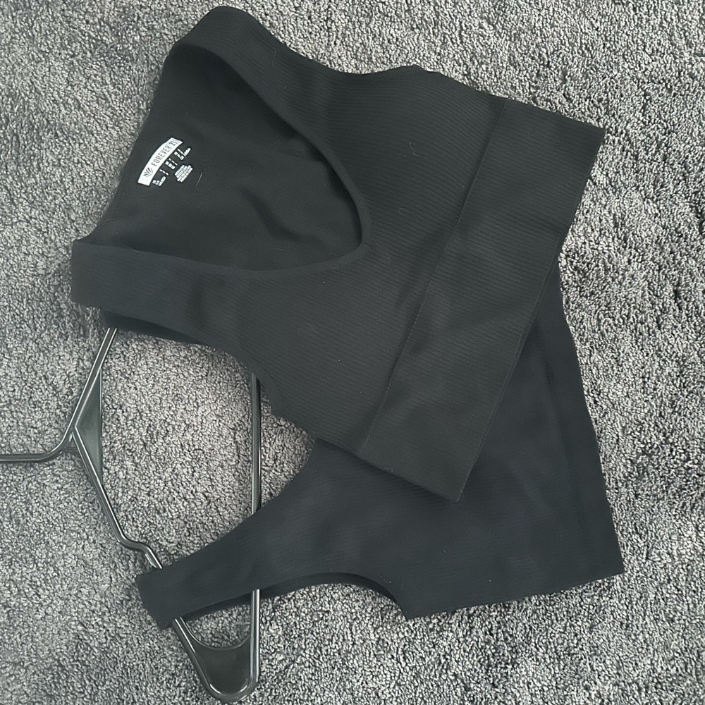 NWOT: Forever 21 Tanks